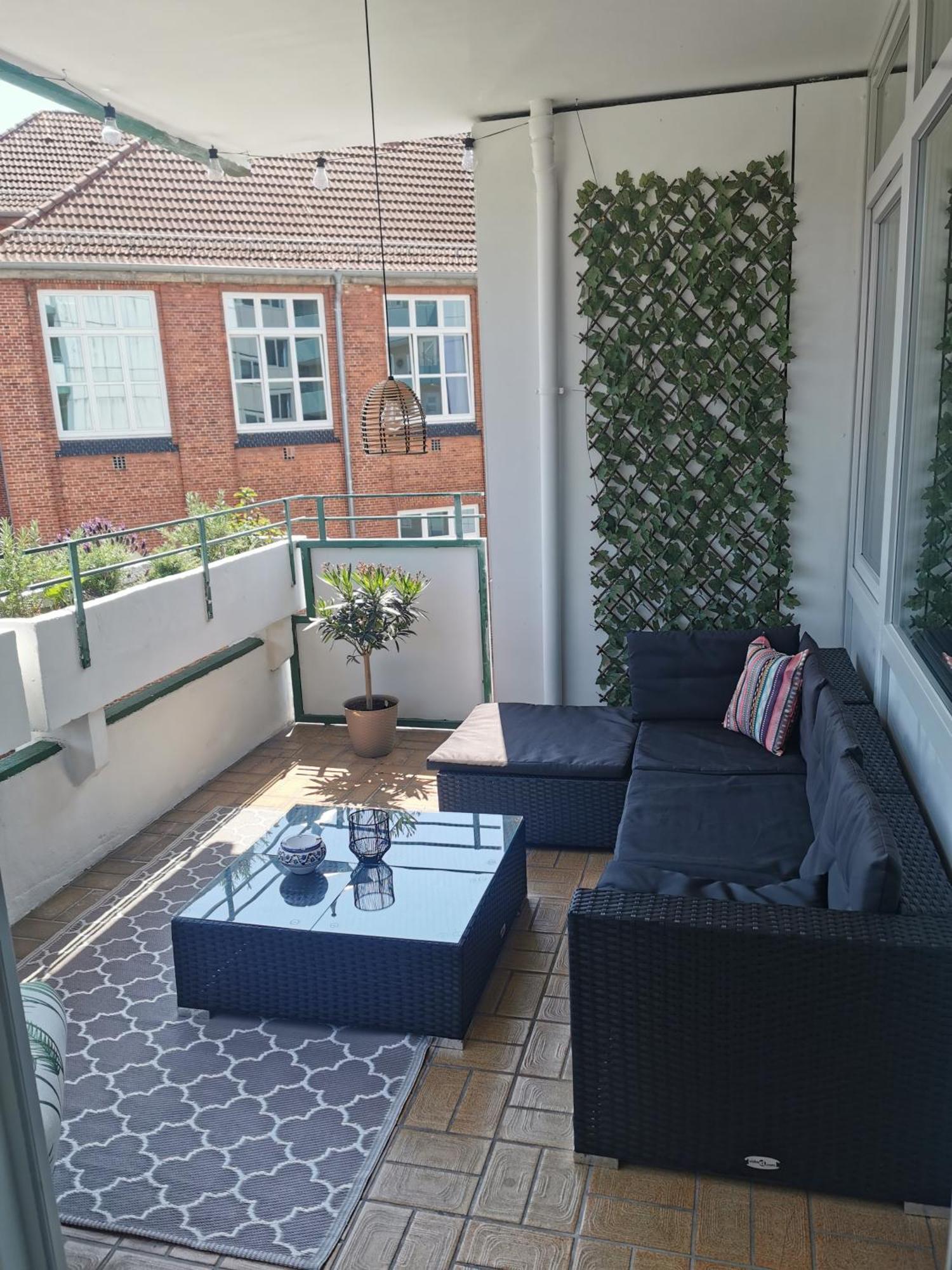 Up Wulkje21 Neu Renovierte Wohnung Mit Pkw Stellplatz Emden Esterno foto